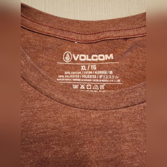 Mens LG volcom T Shirt - Picture 2 of 3